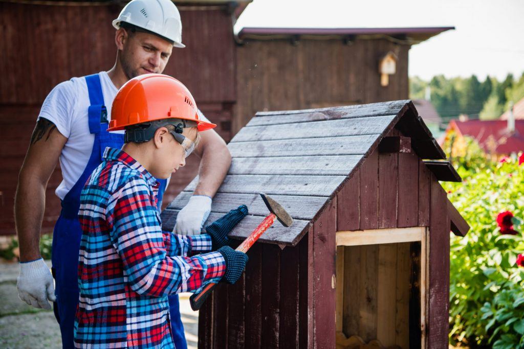 Father And Son Building Tree House Together Using Flypu9T 1024X683 1 - Manuka Essential Oil