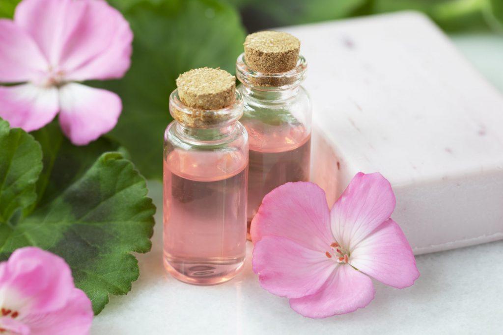 Plant Extract And Geranium Flowers Fsdjz9N 1024X683 1 - Geranium Essential Oil